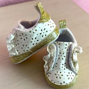 Baby shoes 0-3